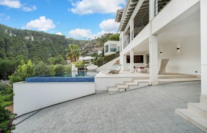 Resale - Villa - PALMA - Son Vida