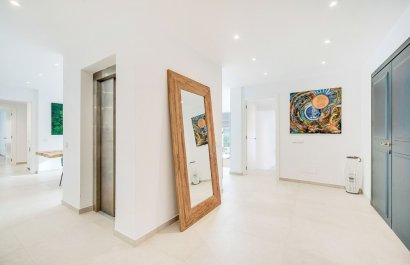 Resale - Villa - PALMA - Son Vida