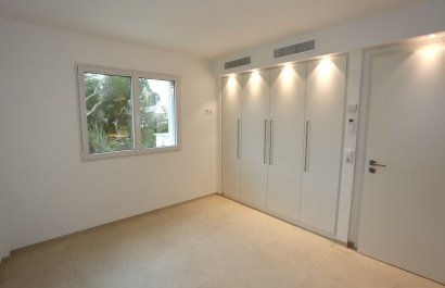 Resale - Villa - COSTA D'EN BLANES - Calvià