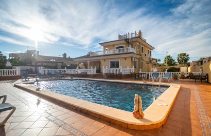 Resale - Villa - Torrevieia - LOS BALCONES - LOS ALTOS