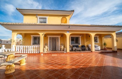 Resale - Villa - Torrevieia - LOS BALCONES - LOS ALTOS