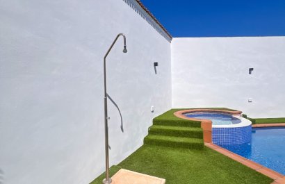 Resale - Villa - Torrevieia - Los Balcones