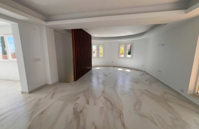 Resale - Villa - Torrevieia - Los Balcones