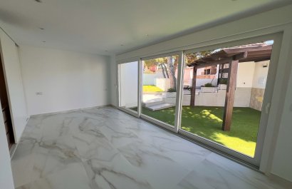 Resale - Villa - Torrevieia - Los Balcones