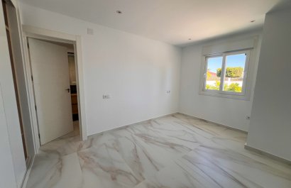 Resale - Villa - Torrevieia - Los Balcones
