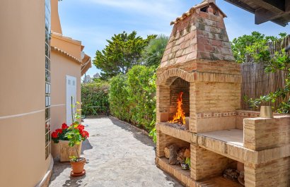 Resale - Villa - Torrevieia - La Mata