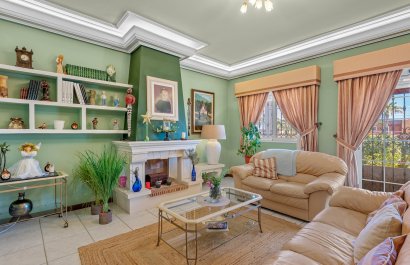 Resale - Villa - Torrevieia - La Mata