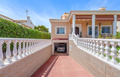 Resale - Villa - Torrevieia - La Mata