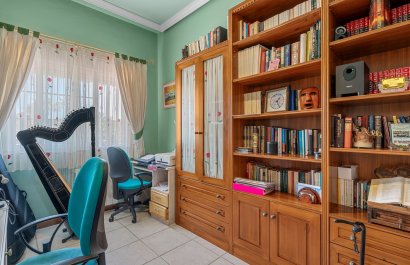 Resale - Villa - Torrevieia - La Mata