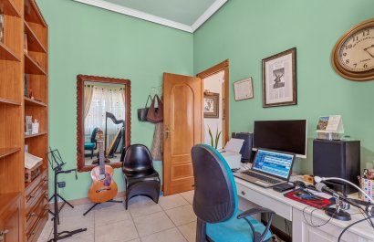 Resale - Villa - Torrevieia - La Mata
