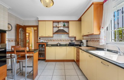 Resale - Villa - Torrevieia - La Mata