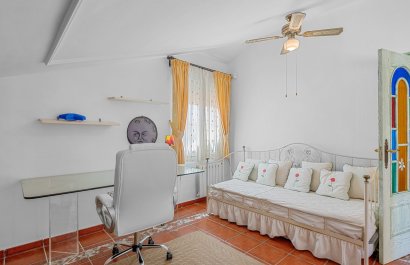 Resale - Villa - Torrevieia - La Mata