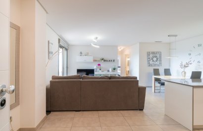Resale - Apartment / flat - Orihuela Costa - Los Dolses