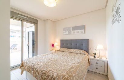 Resale - Apartment / flat - Orihuela Costa - Los Dolses
