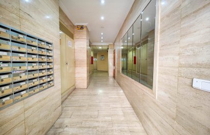 Resale - Apartment / flat - Torrevieia - Playa del Cura