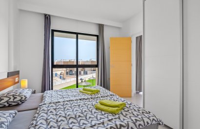 Resale - Apartment / flat - Orihuela Costa - La Zenia