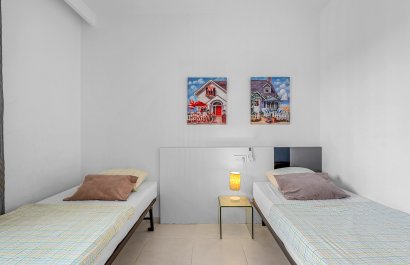 Resale - Apartment / flat - Orihuela Costa - La Zenia