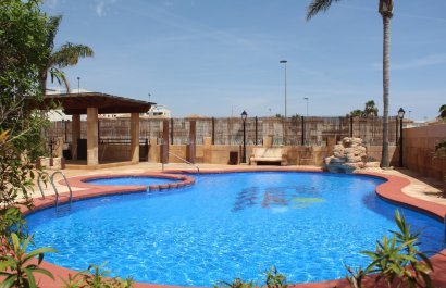 Resale - Villa - Orihuela Costa - Los Dolses
