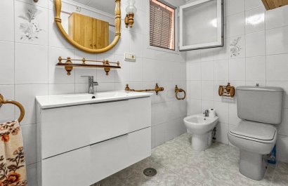 Resale - Apartment / flat - Torrevieia - Playa de los Locos