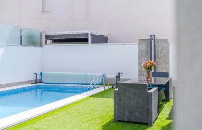 Resale - Villa - Torrevieia - Torrevieja