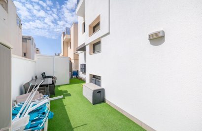 Resale - Villa - Torrevieia - Torrevieja