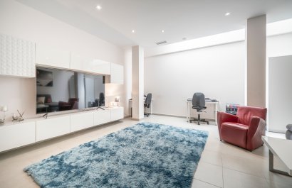 Resale - Villa - Torrevieia - Torrevieja