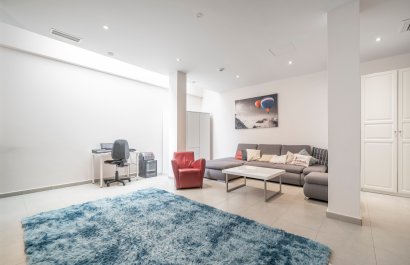 Resale - Villa - Torrevieia - Torrevieja