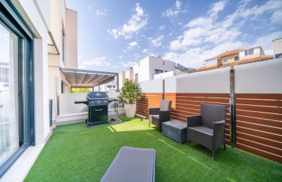 Resale - Villa - Torrevieia - Torrevieja
