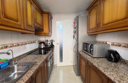 Resale - Apartment / flat - Torrevieia - Center