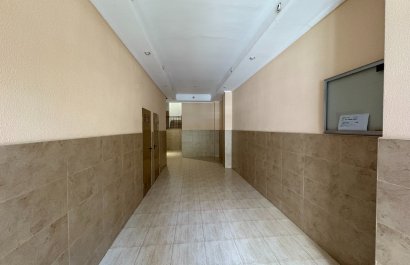 Resale - Apartment / flat - Torrevieia - Center