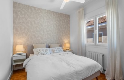 Resale - Townhouse / Duplex / Corner - Alicante - Playa San Juan