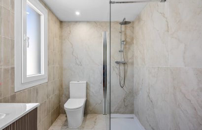 Resale - Townhouse / Duplex / Corner - Alicante - Playa San Juan