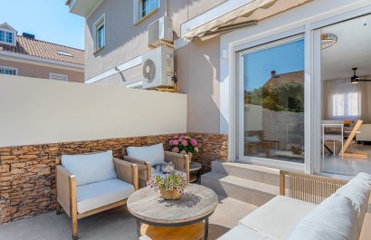 Resale - Townhouse / Duplex / Corner - Alicante - Playa San Juan