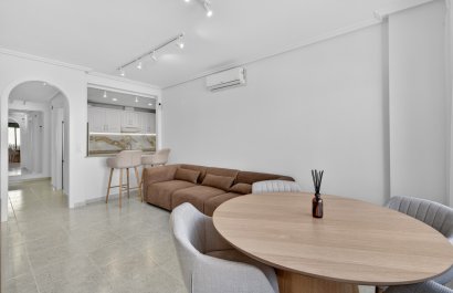 Resale - Apartment / flat - Orihuela Costa - Campoamor