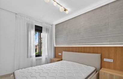 Resale - Apartment / flat - Orihuela Costa - Campoamor