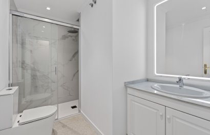Resale - Apartment / flat - Orihuela Costa - Campoamor