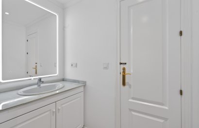 Resale - Apartment / flat - Orihuela Costa - Campoamor