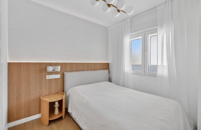 Resale - Apartment / flat - Orihuela Costa - Punta Prima