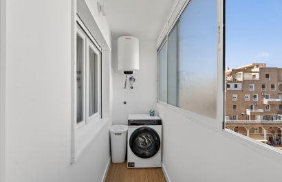 Resale - Apartment / flat - Orihuela Costa - Punta Prima