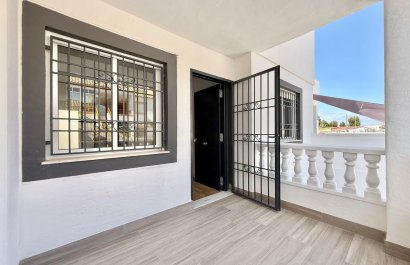Resale - Townhouse / Duplex / Corner - Torrevieia - Parque de las Naciones