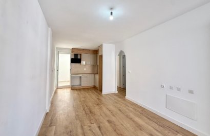 Resale - Townhouse / Duplex / Corner - Torrevieia - Parque de las Naciones