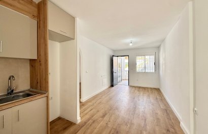 Resale - Townhouse / Duplex / Corner - Torrevieia - Parque de las Naciones