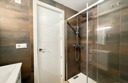 Resale - Townhouse / Duplex / Corner - Torrevieia - Parque de las Naciones