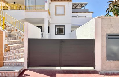 Resale - Townhouse / Duplex / Corner - Torrevieia - Parque de las Naciones