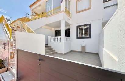 Resale - Townhouse / Duplex / Corner - Torrevieia - Parque de las Naciones