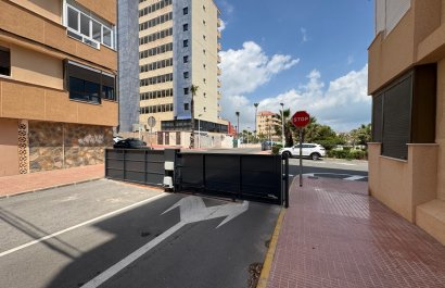 Resale - Apartment / flat - Torrevieia - Torrevieja>Cabo Cervera