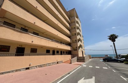 Resale - Apartment / flat - Torrevieia - Torrevieja>Cabo Cervera