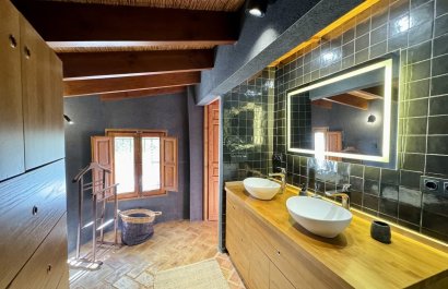 Resale - Villa - Relleu
