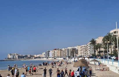 Resale - Apartment / flat - Torrevieia - Playa Los Locos