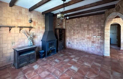 Resale - Townhouse / Duplex / Corner - San Miguel de Salinas